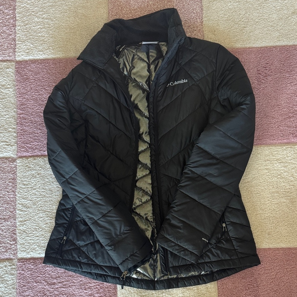 Columbia Women's Black Insulated Down Jacket